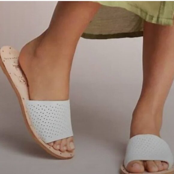 beek x Vitamin A Mockingbird Flat Slide Sandal Womens US 9 Perforated Leather - Picture 8 of 8